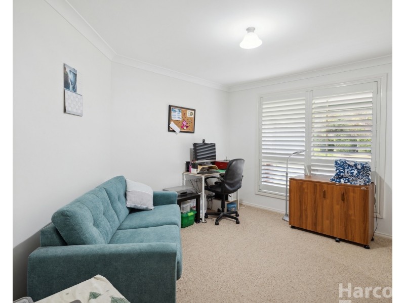 6 Hillview Drive, Yarravel NSW 2440