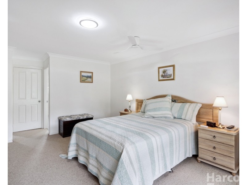 6 Hillview Drive, Yarravel NSW 2440