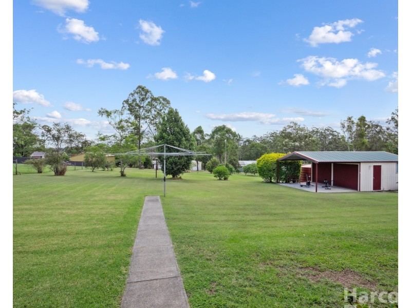 6 Hillview Drive, Yarravel NSW 2440