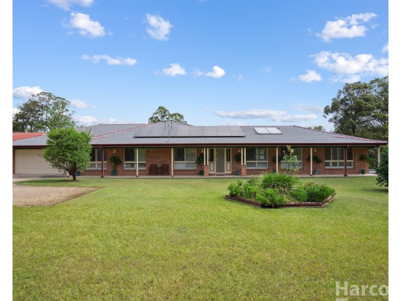 6 Hillview Drive, Yarravel NSW 2440