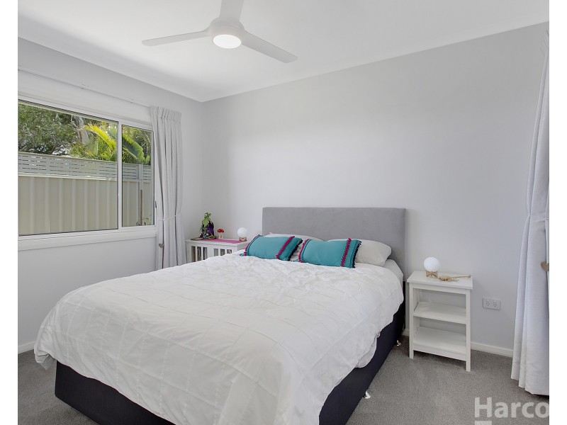15 Waianbar Avenue, South West Rocks NSW 2431