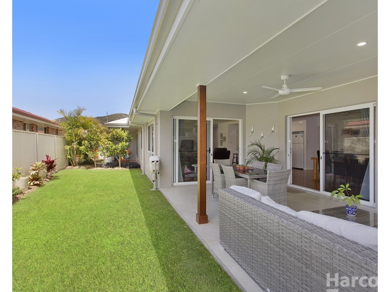 15 Waianbar Avenue, South West Rocks NSW 2431