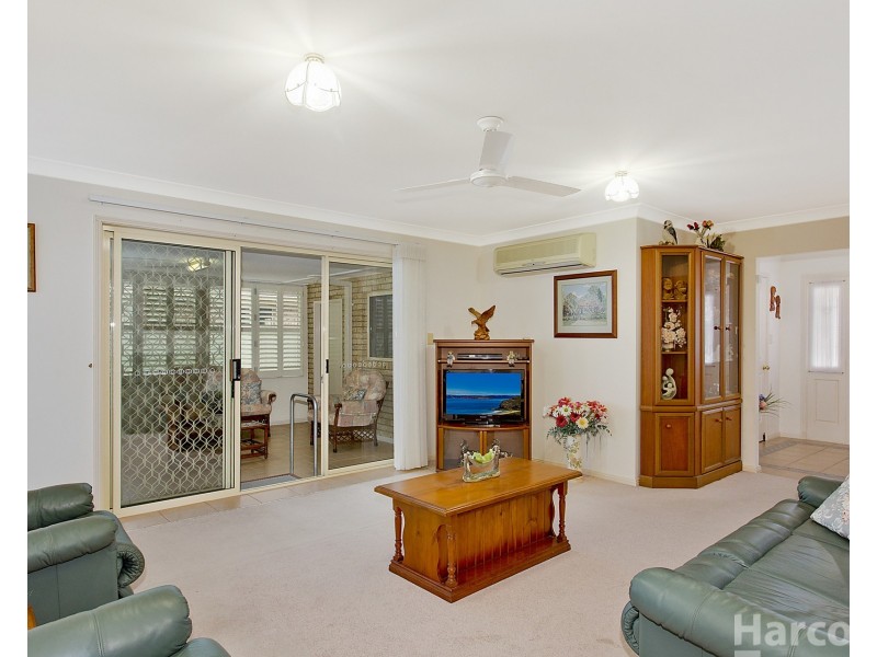 9 Athol Elliott Place, South West Rocks NSW 2431