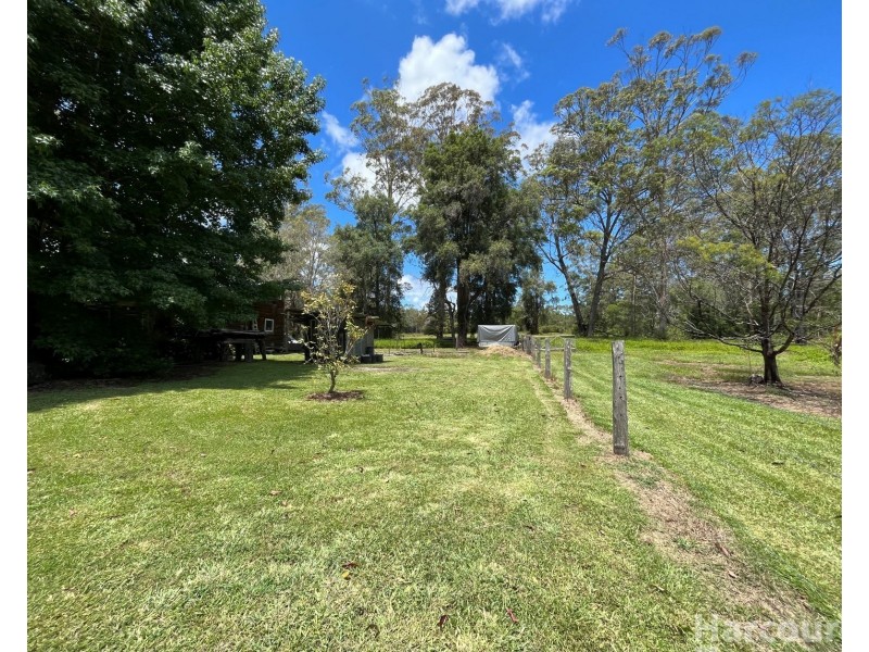 121 Johnsons Road, Collombatti NSW 2440