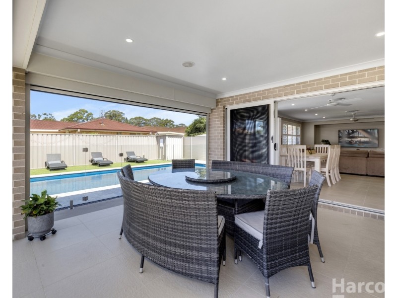 12 Athol Elliott Place, South West Rocks NSW 2431