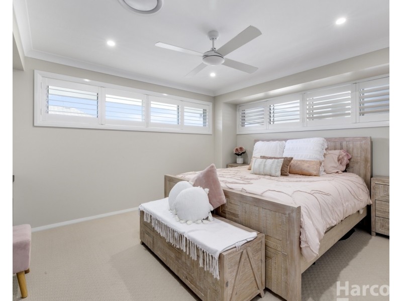 12 Athol Elliott Place, South West Rocks NSW 2431