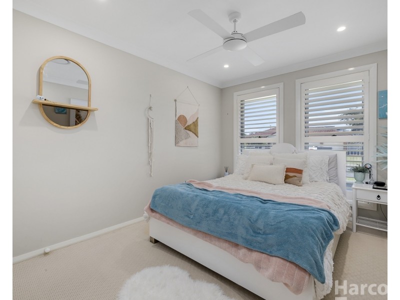 12 Athol Elliott Place, South West Rocks NSW 2431