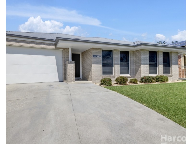 12 Athol Elliott Place, South West Rocks NSW 2431