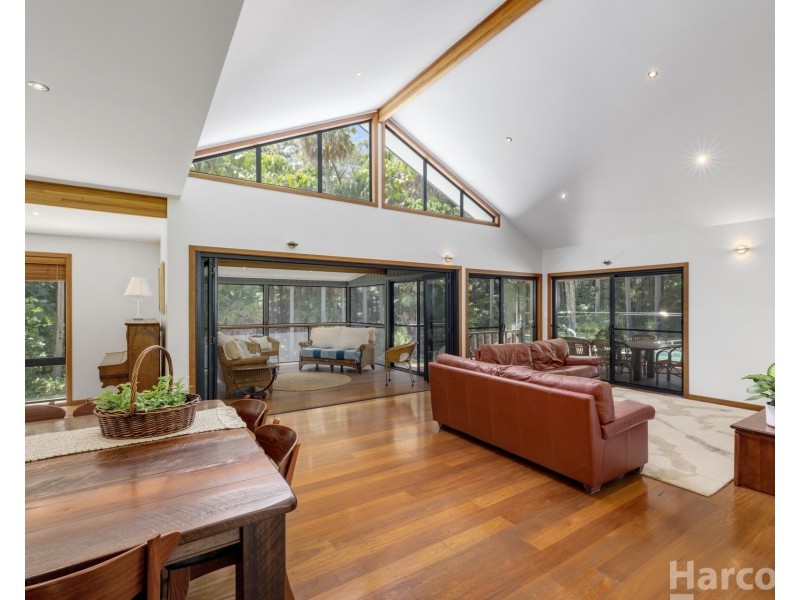 21 Palm Grove, Arakoon NSW 2431