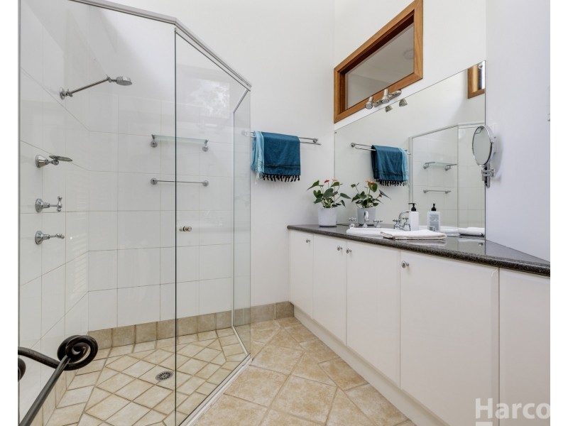 21 Palm Grove, Arakoon NSW 2431