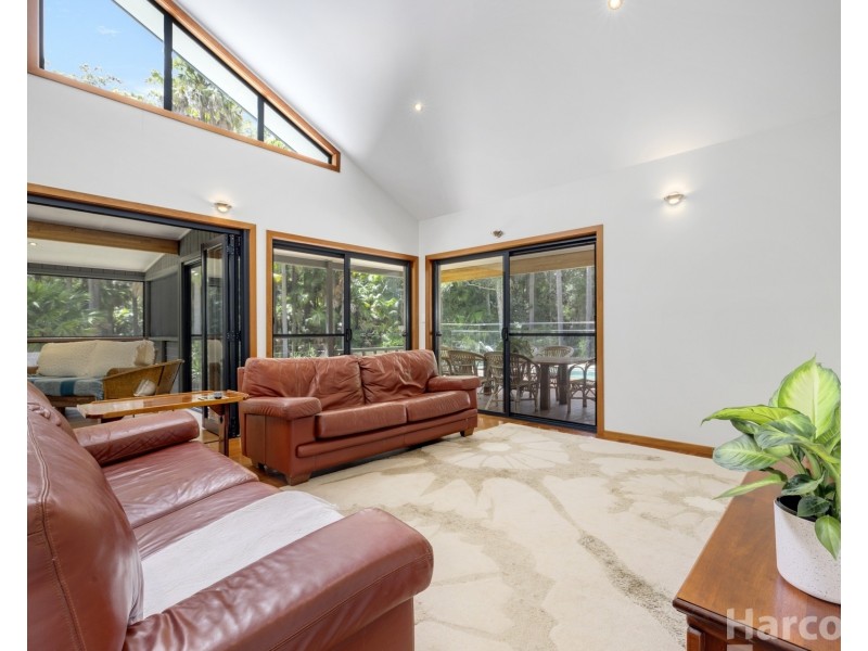 21 Palm Grove, Arakoon NSW 2431