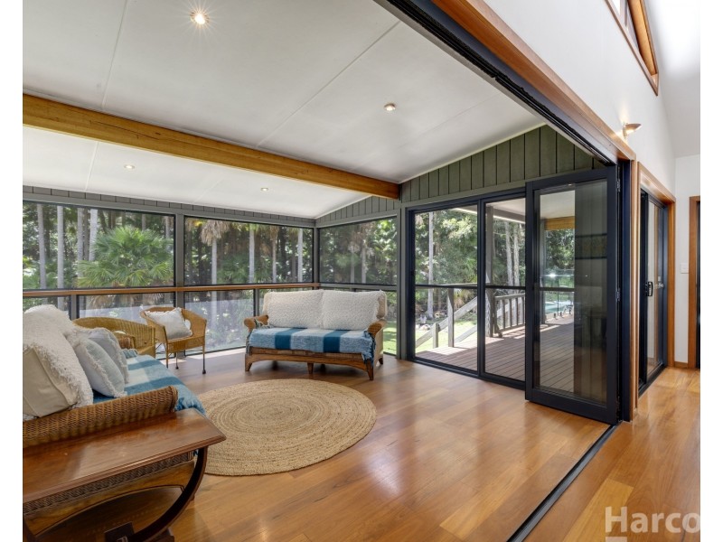 21 Palm Grove, Arakoon NSW 2431