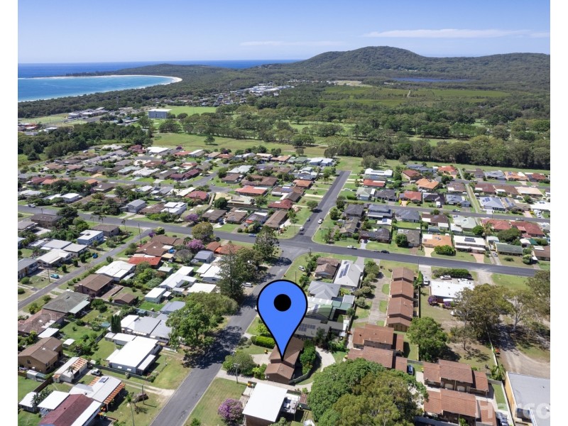 1/32-34 Arthur Street, South West Rocks NSW 2431