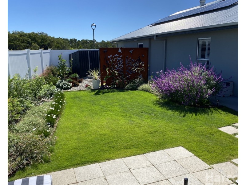 38 Oakmont Drive, South West Rocks NSW 2431