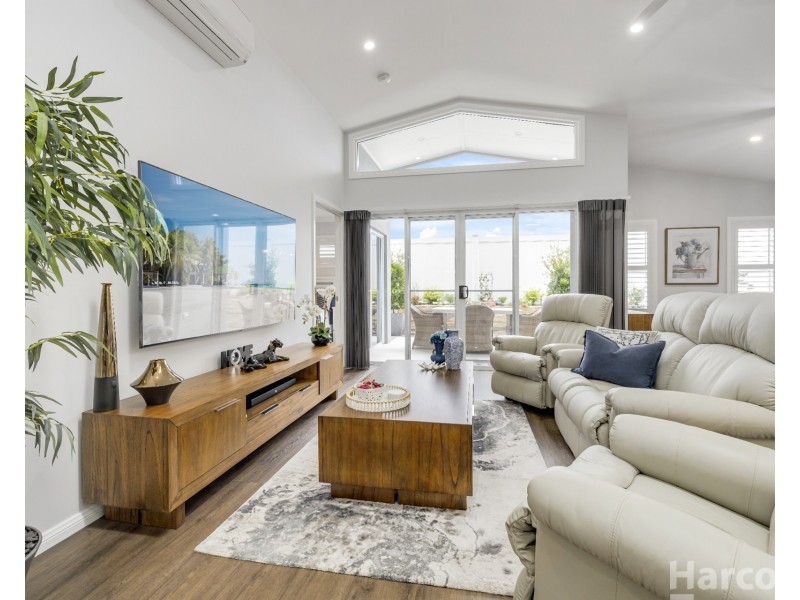 23 Oakmont Drive, South West Rocks NSW 2431