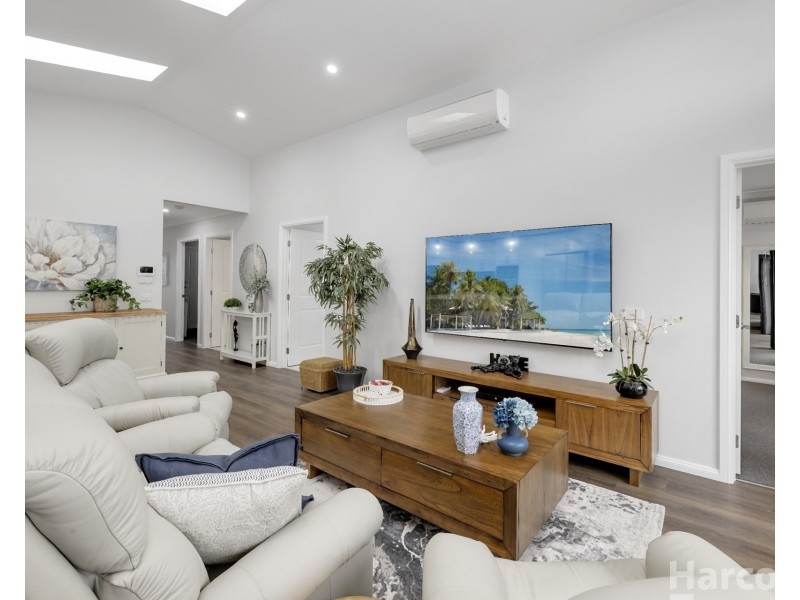 23 Oakmont Drive, South West Rocks NSW 2431