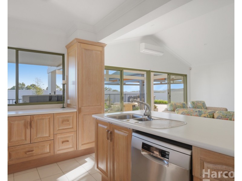 14 Olga Circuit, South West Rocks NSW 2431