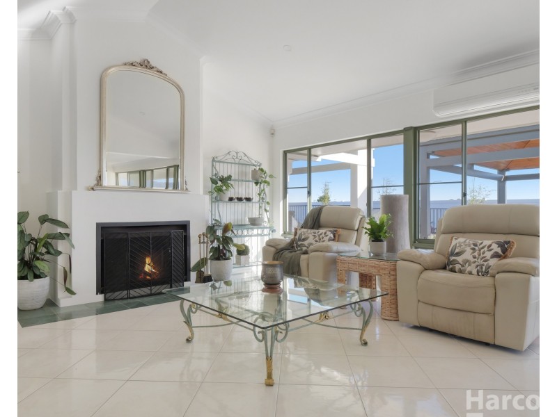 14 Olga Circuit, South West Rocks NSW 2431