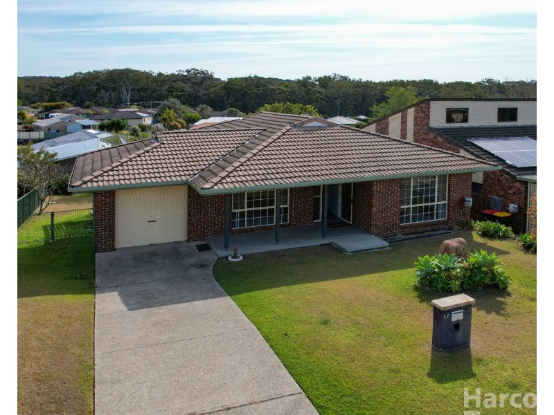 17 Crystal Place, South West Rocks NSW 2431