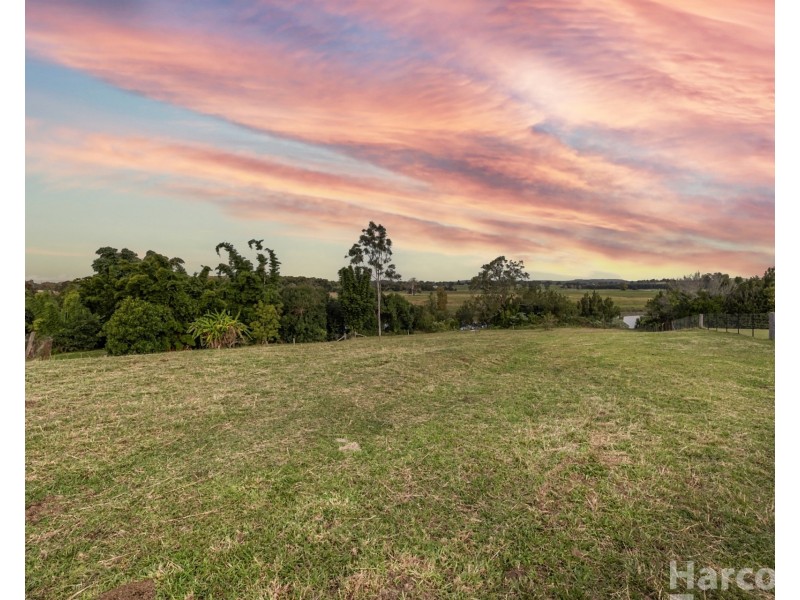 22 Caerlon Place, Greenhill NSW 2440