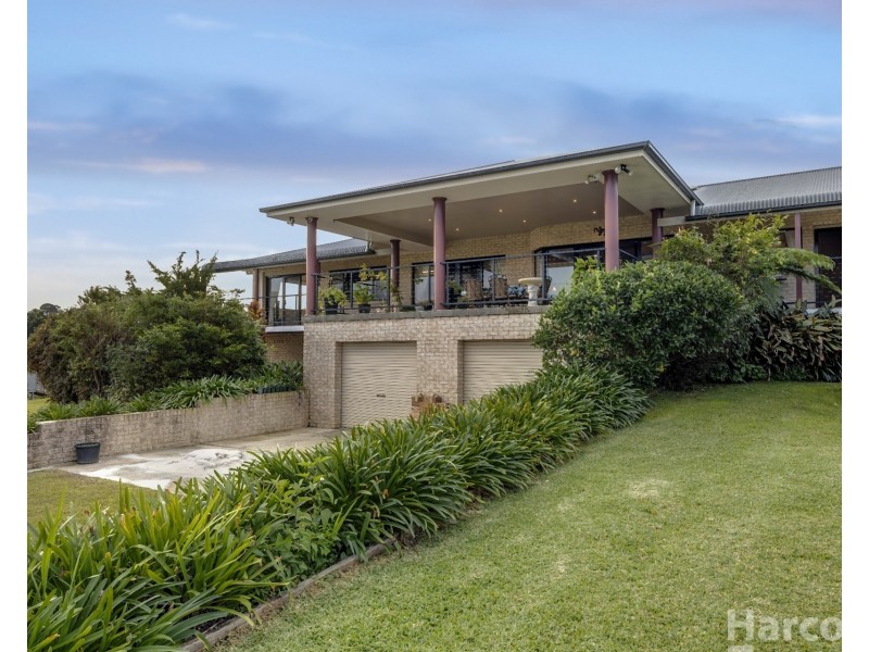 22 Caerlon Place, Greenhill NSW 2440