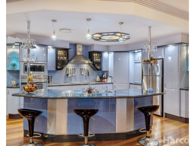 22 Caerlon Place, Greenhill NSW 2440