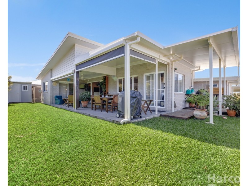 15 Rosedale Avenue, South West Rocks NSW 2431