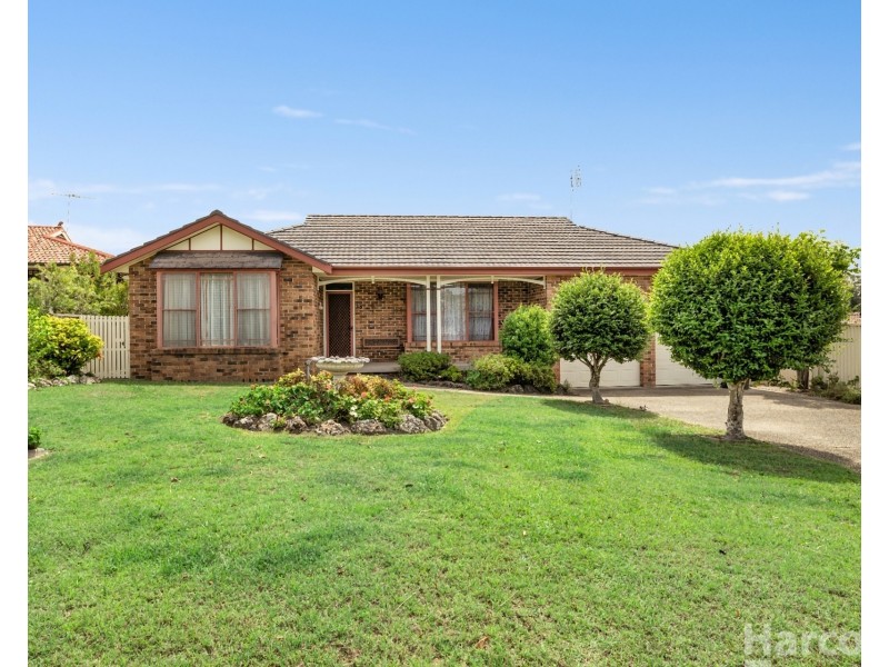 15 Palm Court, South West Rocks NSW 2431