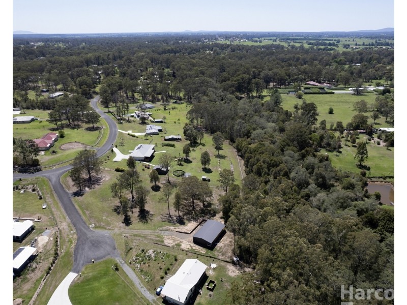 1 Magpie Place, Yarravel NSW 2440
