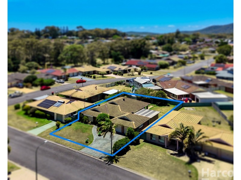 27 Delmer Close, South West Rocks NSW 2431