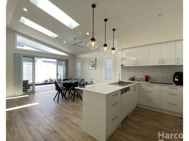 6 Augusta Crescent, South West Rocks NSW 2431