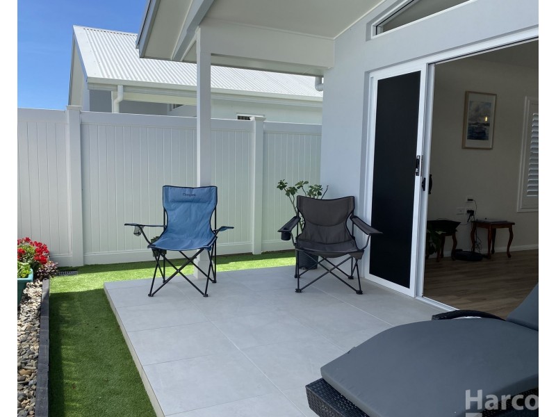 6 Augusta Crescent, South West Rocks NSW 2431