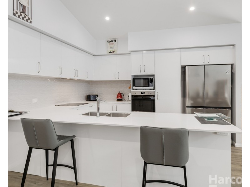 18 Huntingdale Way, South West Rocks NSW 2431