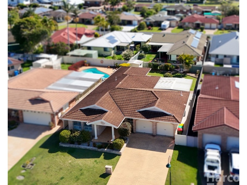 28 Athol Elliott Place, South West Rocks NSW 2431