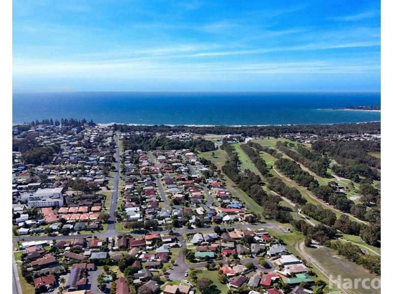 28 Athol Elliott Place, South West Rocks NSW 2431