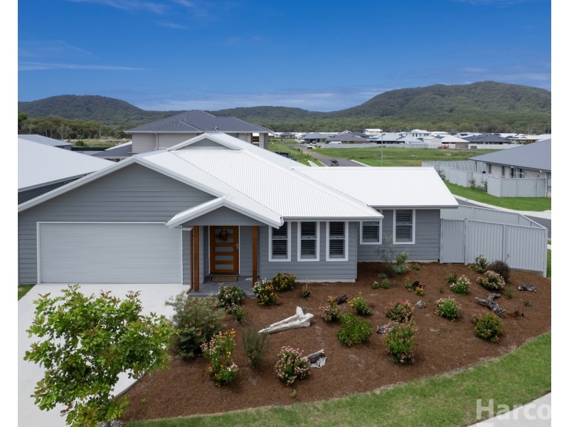 28 Swift Place, South West Rocks NSW 2431