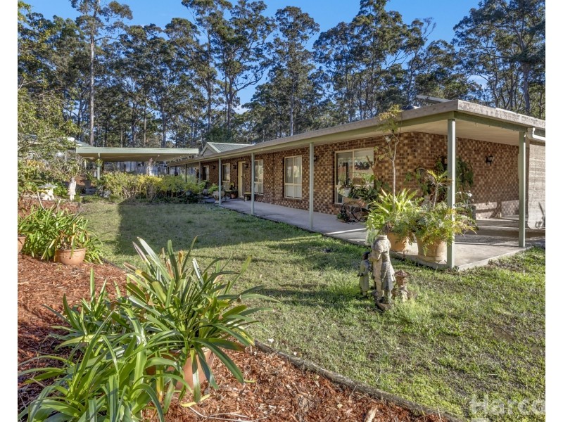 325 Crowther Drive, Kundabung NSW 2441