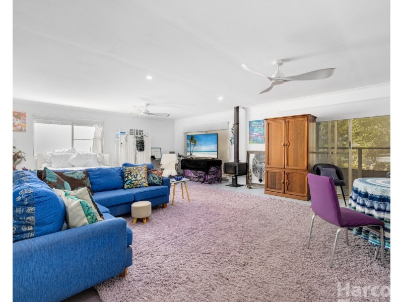 325 Crowther Drive, Kundabung NSW 2441