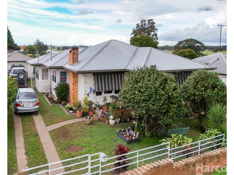 7 Cochrane Street, West Kempsey NSW 2440