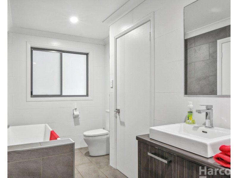 80 Cardwell Street, Arakoon NSW 2431