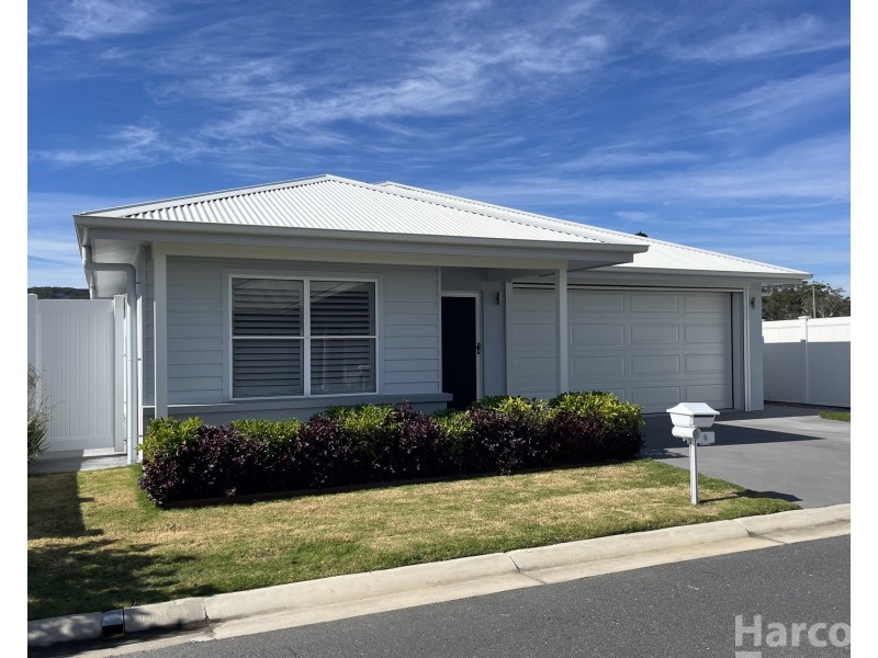 5 Augusta Crescent, South West Rocks NSW 2431