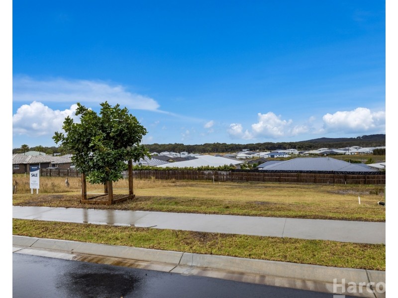 8 Koondooloo Crescent, South West Rocks NSW 2431
