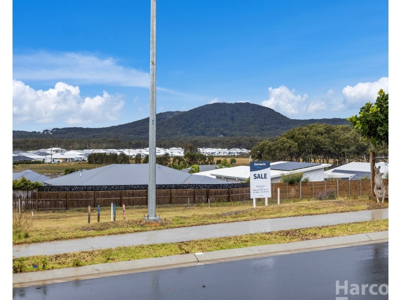 8 Koondooloo Crescent, South West Rocks NSW 2431