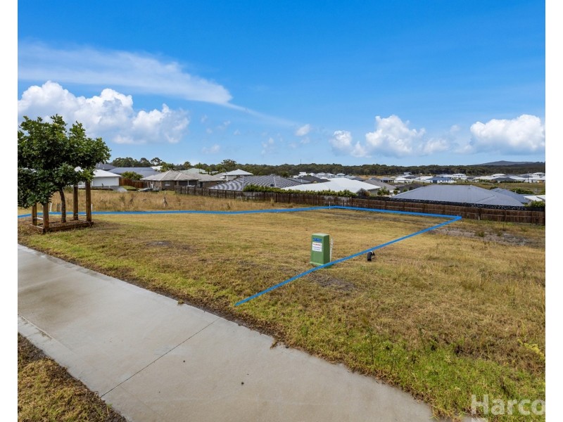 8 Koondooloo Crescent, South West Rocks NSW 2431