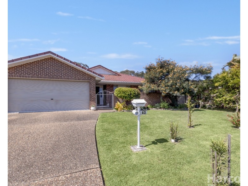 43 Athol Elliott Place, South West Rocks NSW 2431
