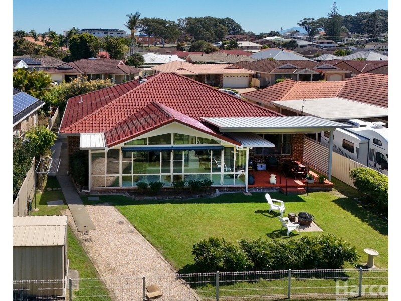 43 Athol Elliott Place, South West Rocks NSW 2431