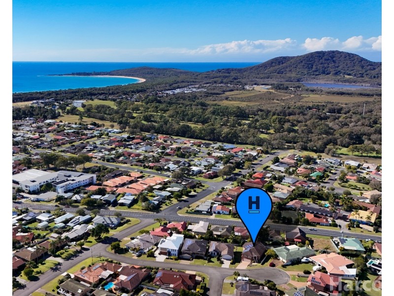 10 Rafferty Crescent, South West Rocks NSW 2431