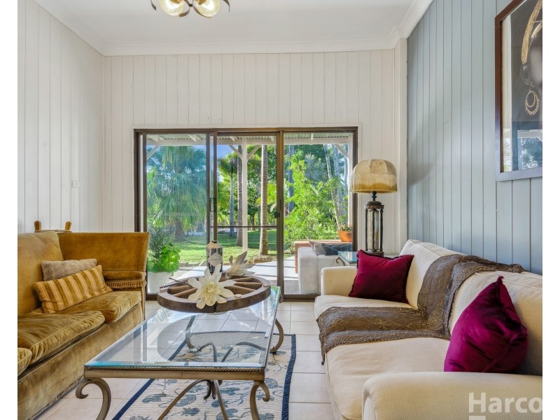 1098 Crescent Head Road, Crescent Head NSW 2440