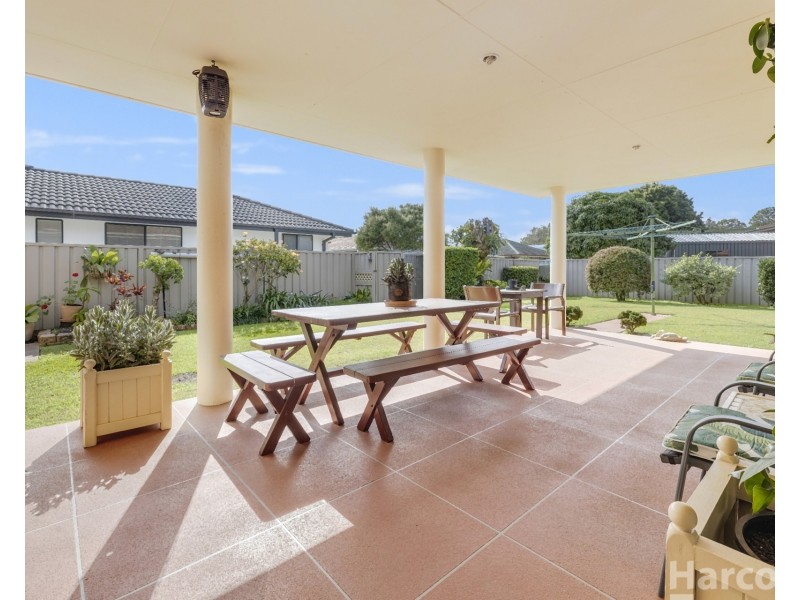 6 Athol Elliott Place, South West Rocks NSW 2431