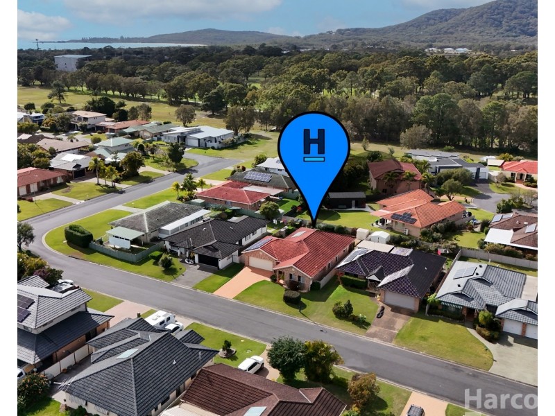 6 Athol Elliott Place, South West Rocks NSW 2431